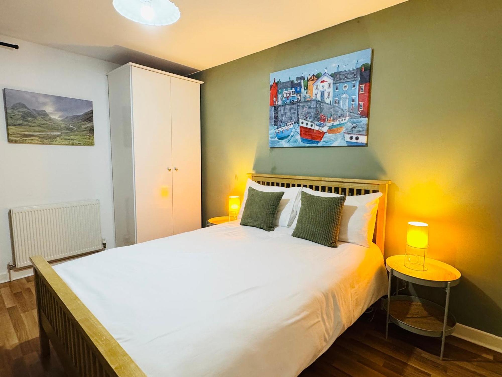 Spacious Home Near Royal Mile With Free Parking, Lift And Sunny Balcony — Photos 2